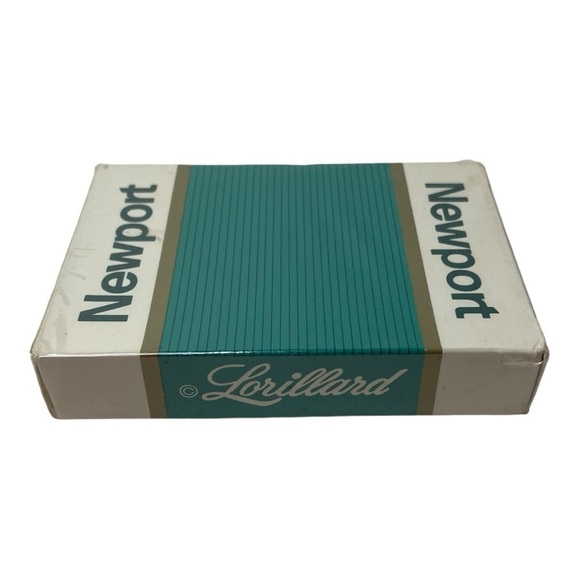 NWT Vintage Newport Cigarettes Collectible Deck Of Playing Cards - Picture 2 of 3